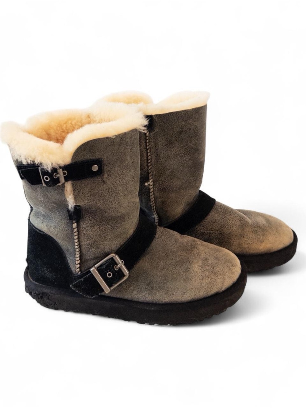 UGG Grey/Black Buckle Boots – Size 8, Gently Used 🐾